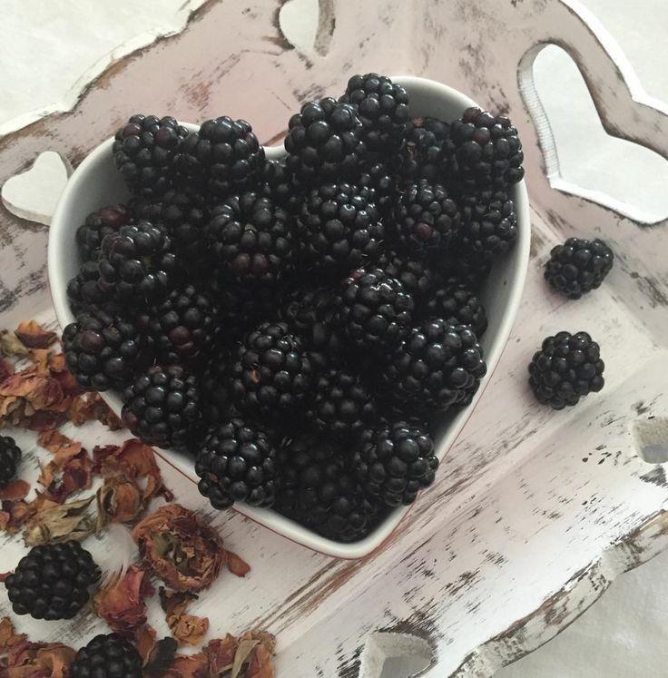 Heirloom Berry Selection: Rustic & Ripe Medley